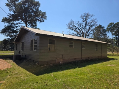 3 Bedroom Home for Sale in Antlers, Oklahoma - image 4