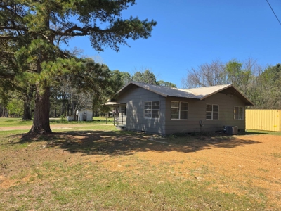 3 Bedroom Home for Sale in Antlers, Oklahoma - image 3