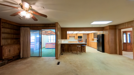 Large Three Bedroom Home For Sale!! - image 8