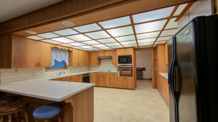 Large Three Bedroom Home For Sale!! - image 11