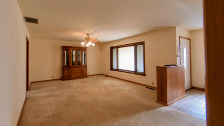 Large Three Bedroom Home For Sale!! - image 5