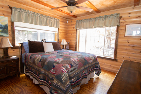 Off-grid Mountain Retreat for Sale in Northern Arizona - image 14