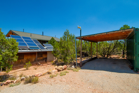 Off-grid Mountain Retreat for Sale in Northern Arizona - image 32