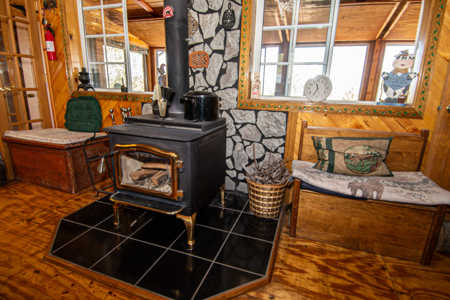 Off-grid Mountain Retreat for Sale in Northern Arizona - image 9