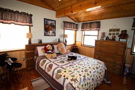 Off-grid Mountain Retreat for Sale in Northern Arizona - image 22