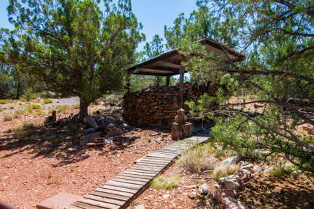 Off-grid Mountain Retreat for Sale in Northern Arizona - image 30