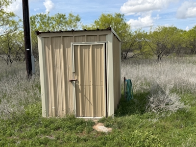 Land For Sale in Brown County Texas with a Pond and water Well - image 17