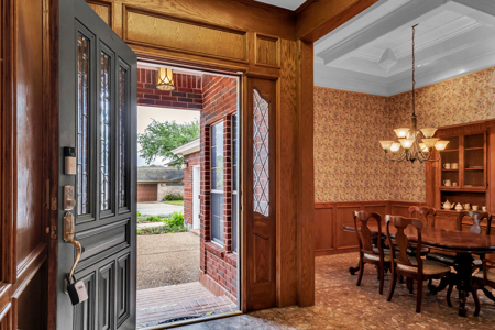 Prestigious Home in Calallen, Wood River Subdivision - image 2