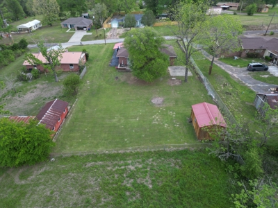 Charming Brick Home in East Texas town of Linden, TX - image 29