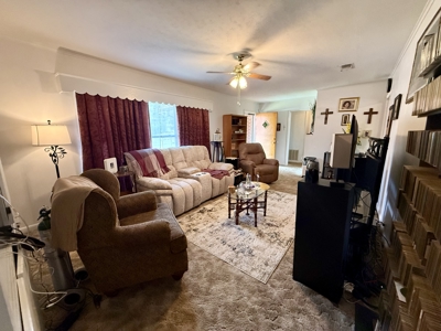 Charming Brick Home in East Texas - image 15