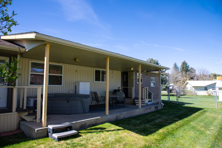 Paonia CO home for sale on spacious lot with mountain views - image 3