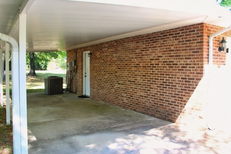 Brick Home with Workshop in Cheraw, SC - image 30
