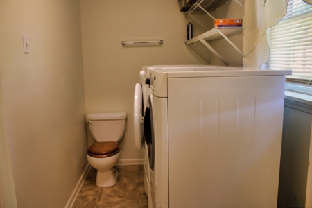 Brick Home with Workshop in Cheraw, SC - image 16