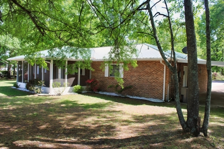 Brick Home with Workshop in Cheraw, SC - image 27