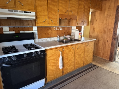 Make It Yours: In-Town 3BR with Oversized Garage & Bonus Space - image 5