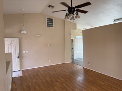 2BR/2BA with Garage & Private Yard – Kingman - image 7