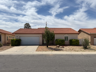 2BR/2BA with Garage & Private Yard – Kingman - image 1