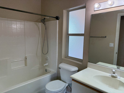 2BR/2BA with Garage & Private Yard – Kingman - image 14