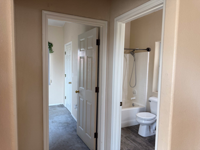 2BR/2BA with Garage & Private Yard – Kingman - image 8