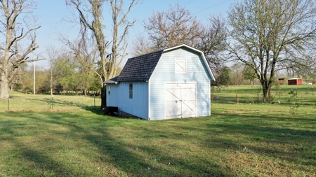 Beautiful 4 Bedroom Home for Sale in Salem, Missouri - image 28