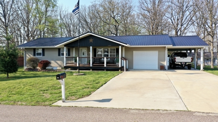 Move-In Ready 3 Bedroom Home for Sale in Salem, Missouri - image 1
