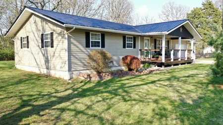 Move-In Ready 3 Bedroom Home for Sale in Salem, Missouri - image 7