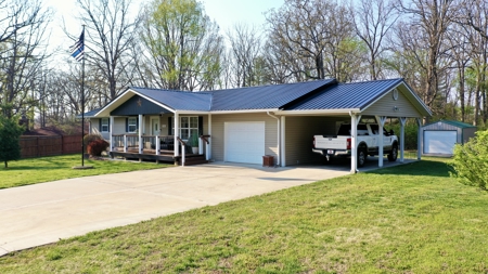 Move-In Ready 3 Bedroom Home for Sale in Salem, Missouri - image 3