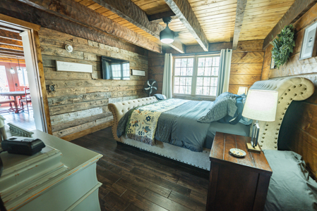 Custom Log Cabin for Sale in Hillsville, VA - image 15