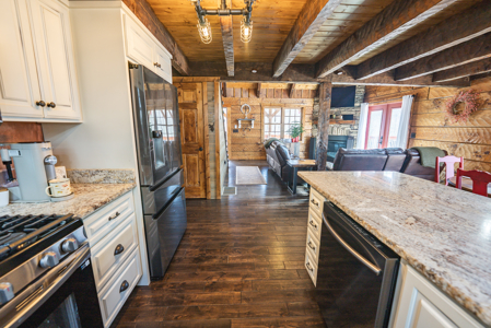 Custom Log Cabin for Sale in Hillsville, VA - image 30