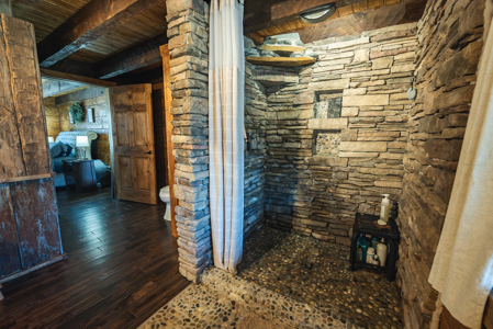 Custom Log Cabin for Sale in Hillsville, VA - image 13