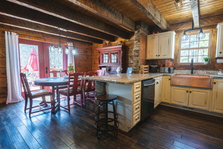 Custom Log Cabin for Sale in Hillsville, VA - image 3