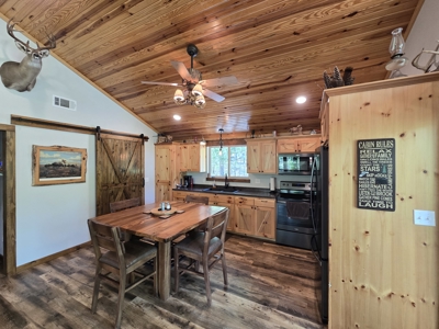 Country Home & Turnkey Recreational Property - image 11