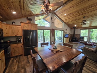 Country Home & Turnkey Recreational Property - image 14
