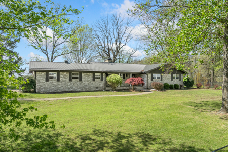 60-Acre Farm with Pond, Barn & Home in Boone County, Arkansas - image 4