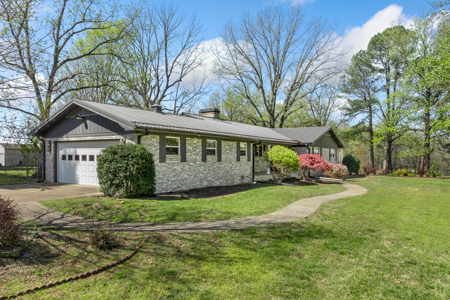 60-Acre Farm with Pond, Barn & Home in Boone County, Arkansas - image 3