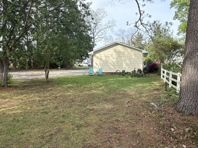 Home in Town in Washington, NC - Near Jack's Creek - image 29