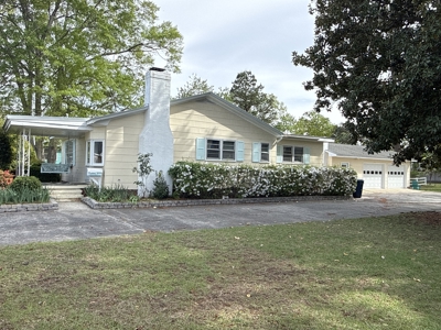 Home in Town in Washington, NC - Near Jack's Creek - image 31