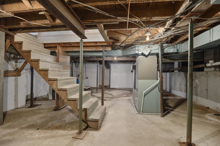 4 Bed 3 Bath Historic Home for Sale! - image 39