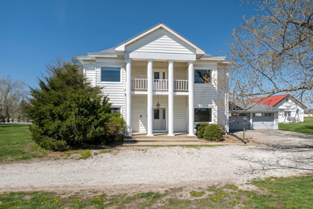 4 Bed 3 Bath Historic Home for Sale! - image 2