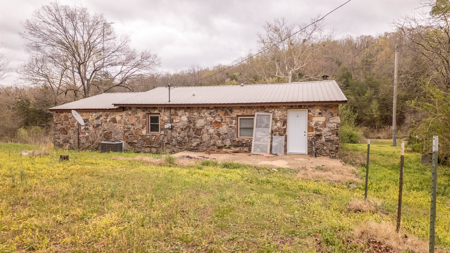 Country Home in the Arkansas Ozarks | Williford - image 24