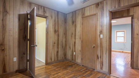 Country Home in the Arkansas Ozarks | Williford - image 14