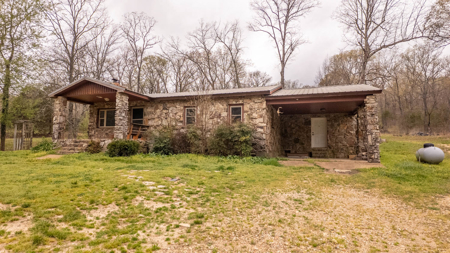 Country Home in the Arkansas Ozarks | Williford - image 20