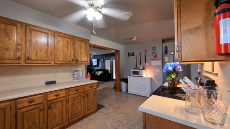 Three bedroom home for sale in Clinton, Ok! - image 12