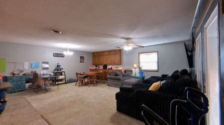 Three bedroom home for sale in Clinton, Ok! - image 11