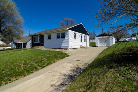 Move-In Ready Home in Maysville, MO with Fiber Internet - image 2