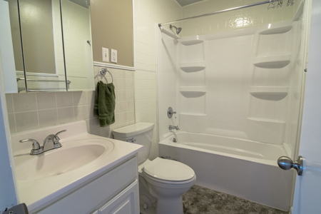 Move-In Ready Home in Maysville, MO with Fiber Internet - image 14