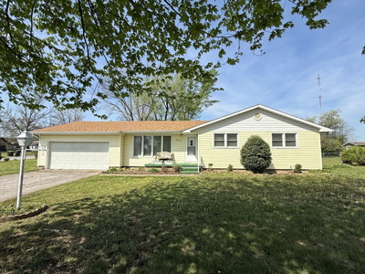 El Dorado Springs Home in Town for Sale, Cedar County MIssouri - image 1