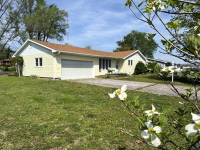 El Dorado Springs Home in Town for Sale, Cedar County MIssouri - image 35