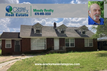 Home In Town Blytheville Arkansas - image 1