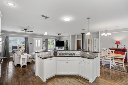 23.5 Acres 4BR-2BA Home Large Pond, Pasture in Winnsboro Texas - image 16